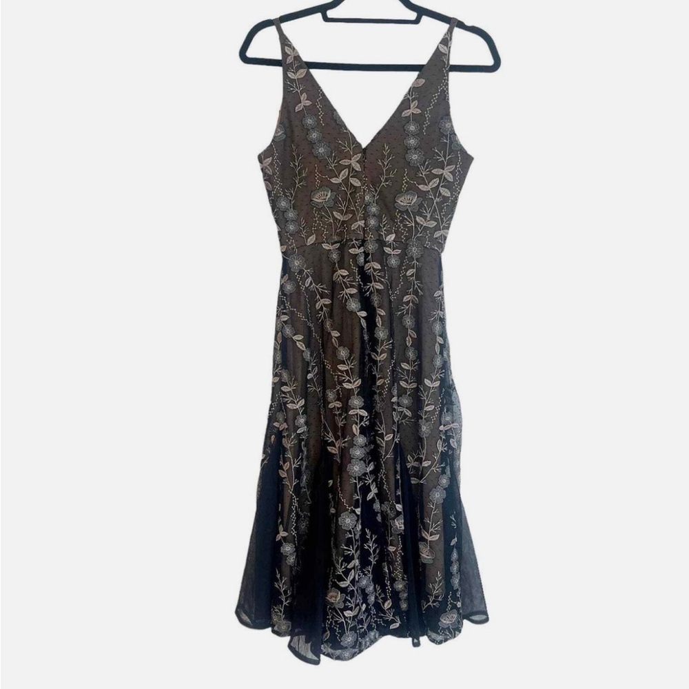 Dress the Population Black Floral Midi Dress - Picture 3 of 4